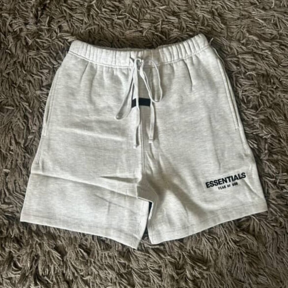 Fear of God Essentials Light Oatmeal Sweatshort SS22 Size Medium Brand New